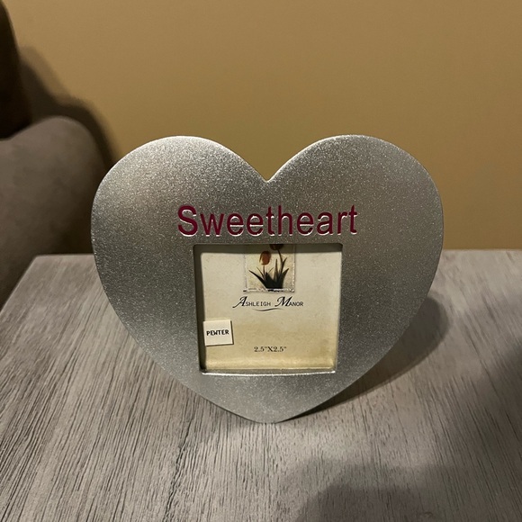Pewter Heart Photo Frame - Picture 1 of 3